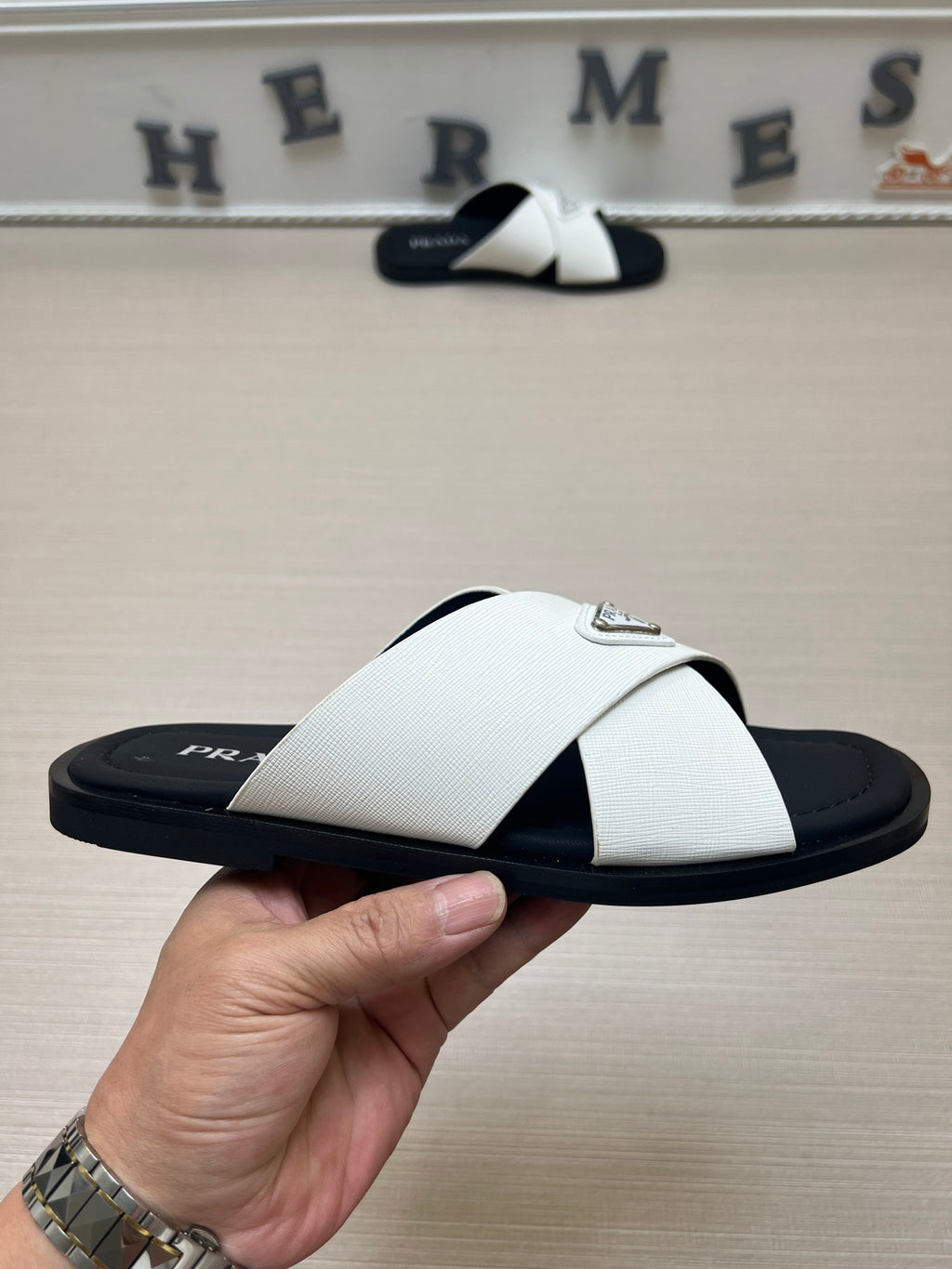 54PD71Z Popular slippers