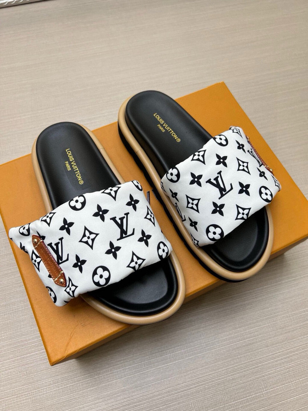 5QE9Z Popular Slippers