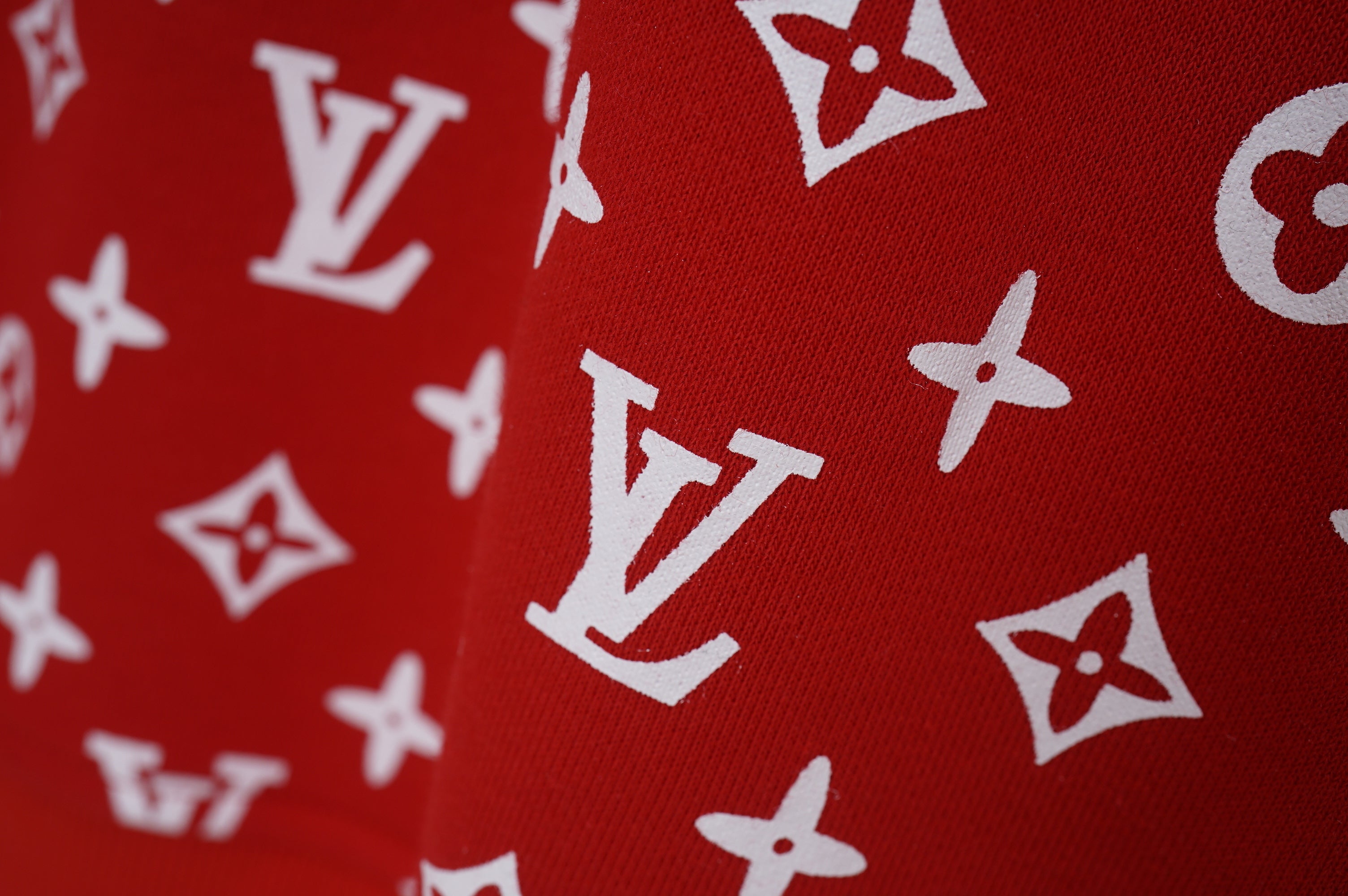 185ZE146U Popular Sweaters