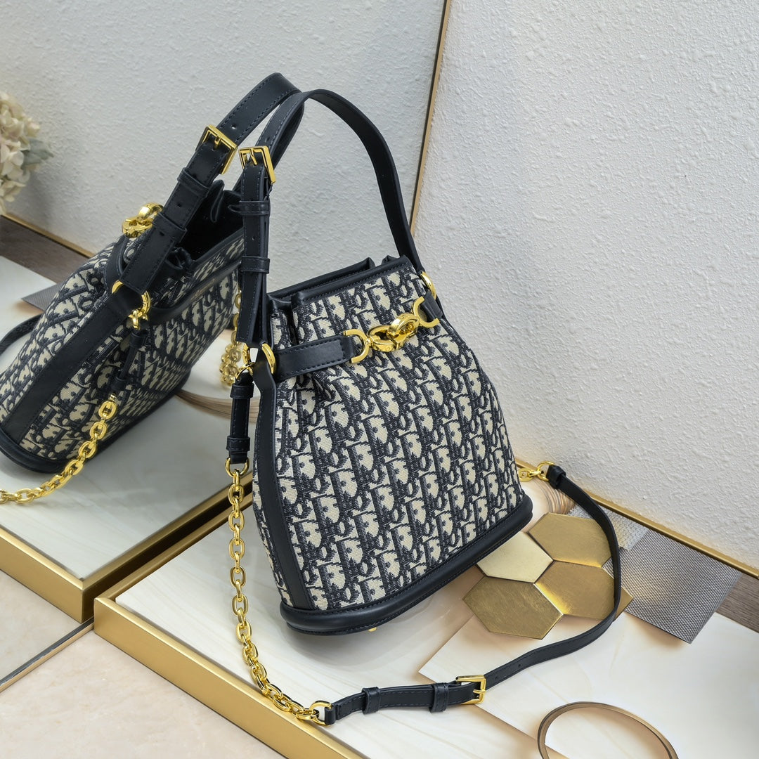 2XD370B Popular    leather bag 