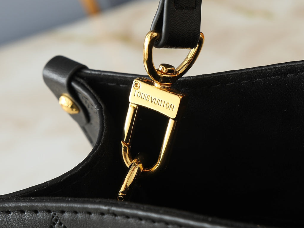1WE93B Popular  leather bag