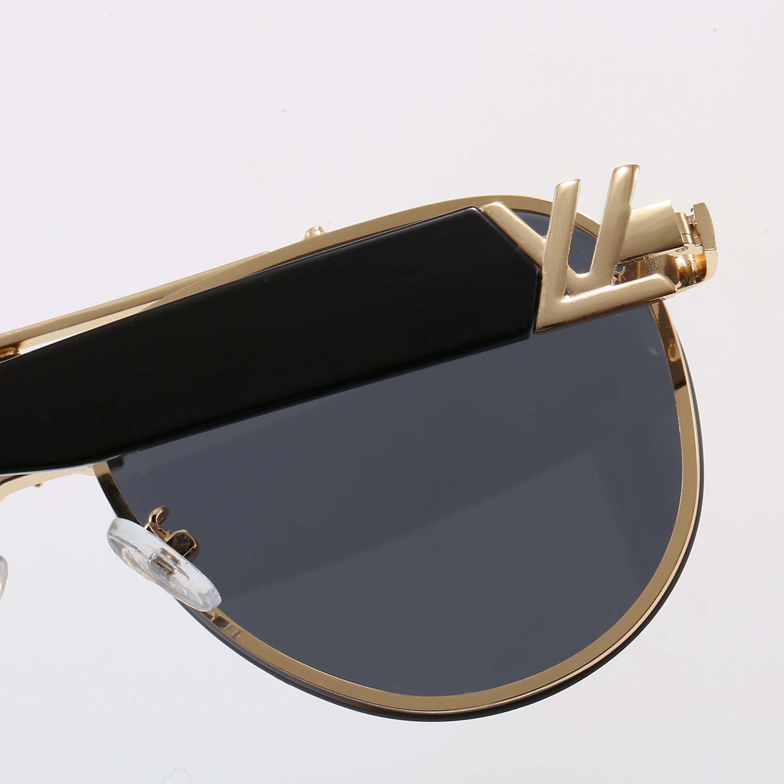 156PE25T Popular Sunglasses