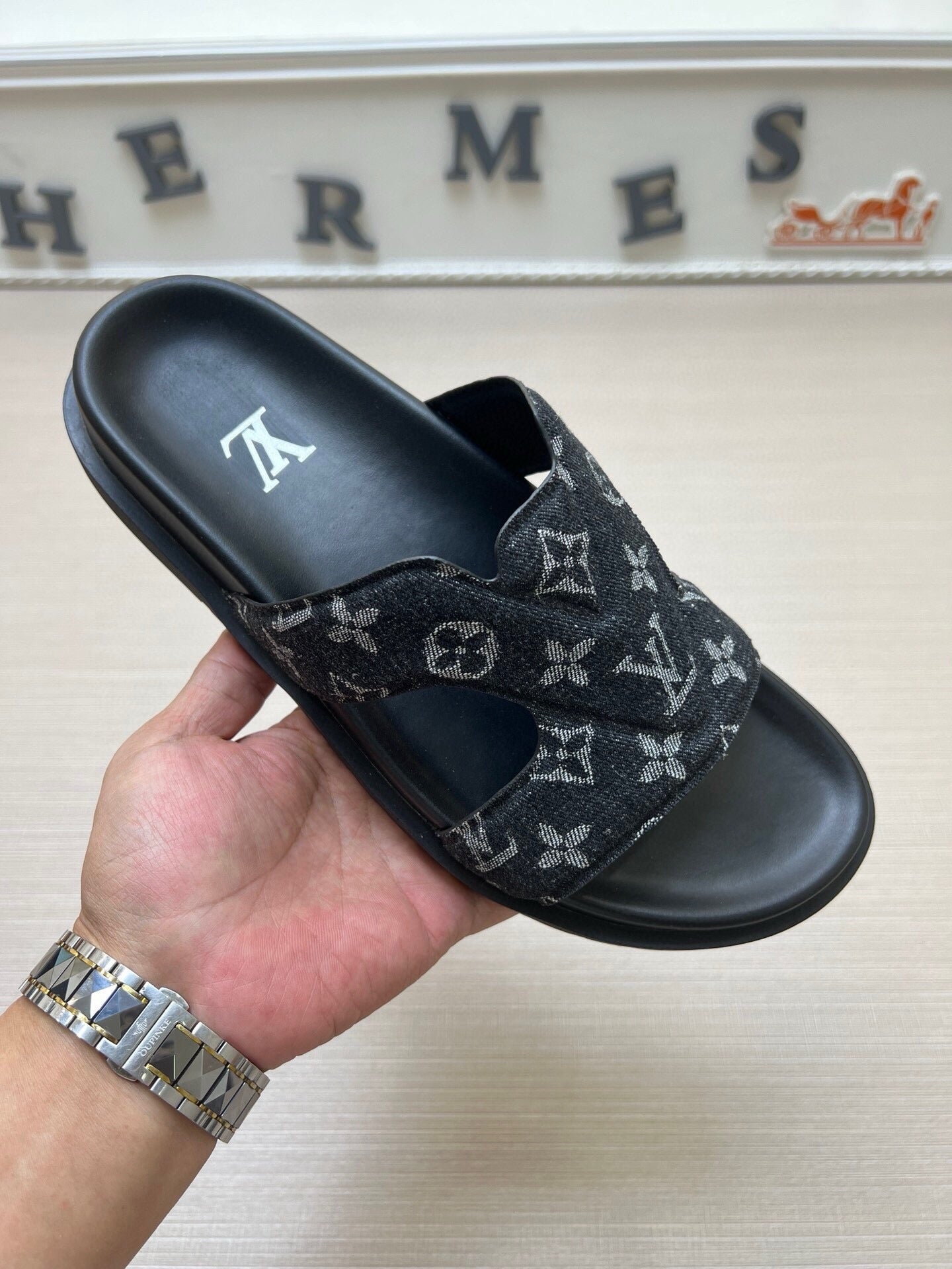 5LE226Z Popular Slippers