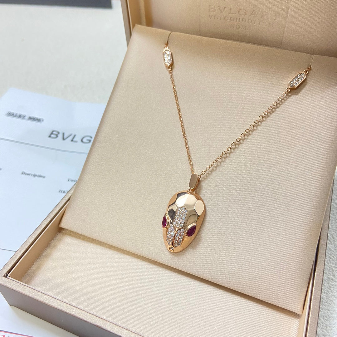 55QS412X Popular Necklaces