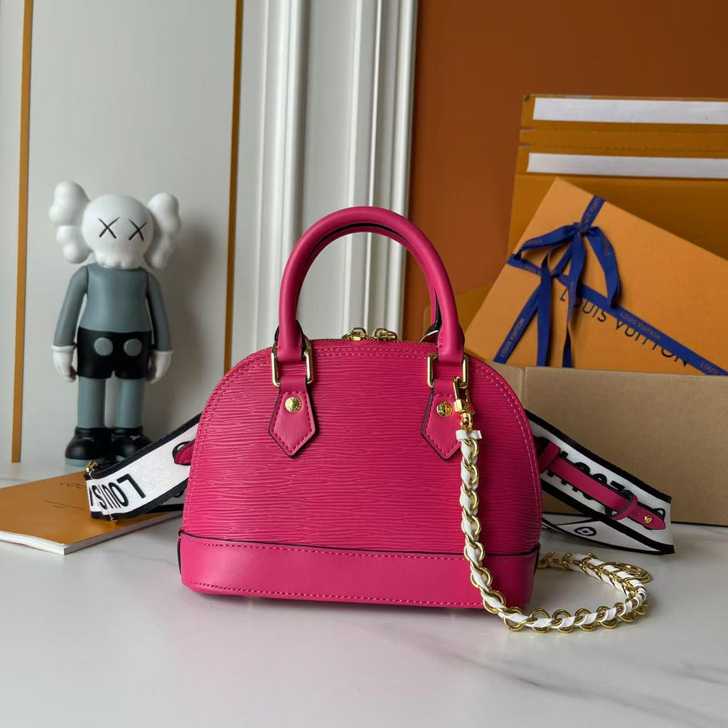 146PE95B Popular leather bag