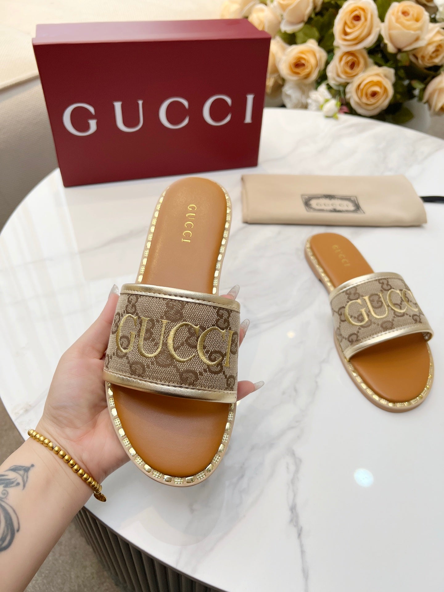 255QB29Z Popular Slippers