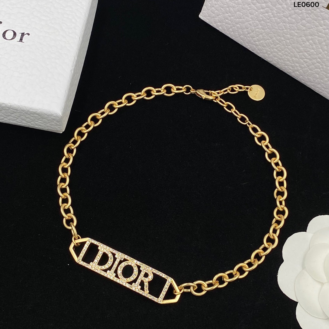 165ND7X Popular    Bracelets