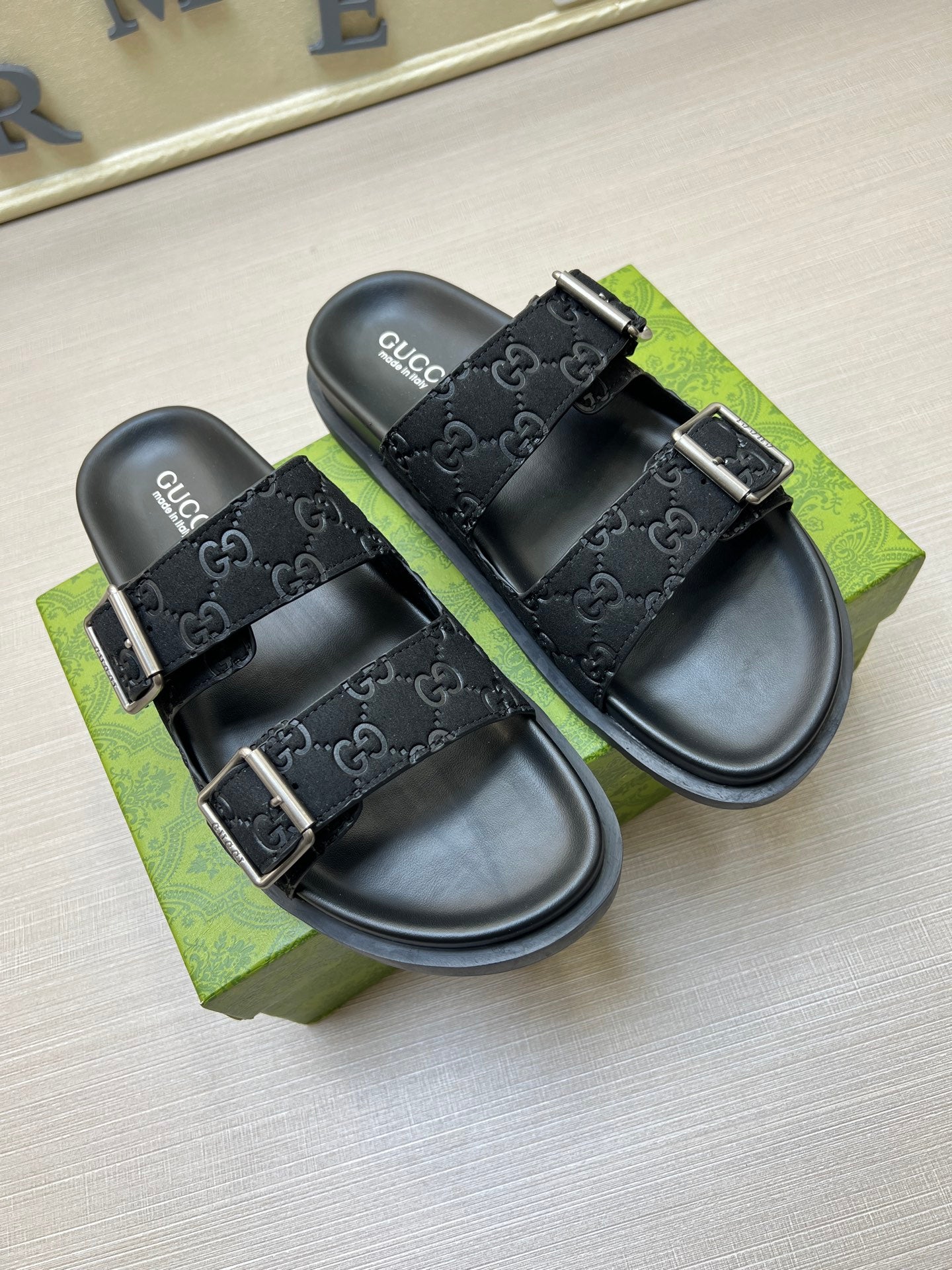 5QB15Z Popular Slippers