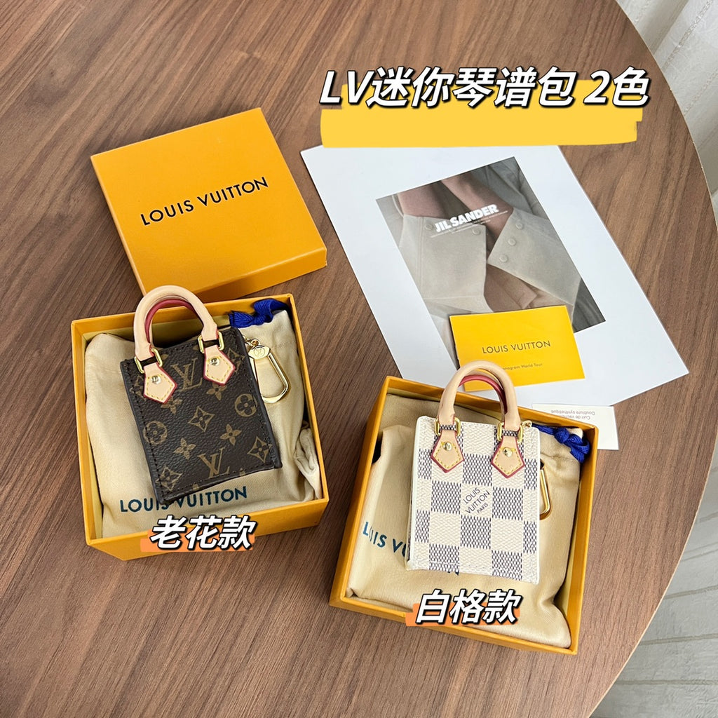 35ZE7A Popular bag 's charms accessories