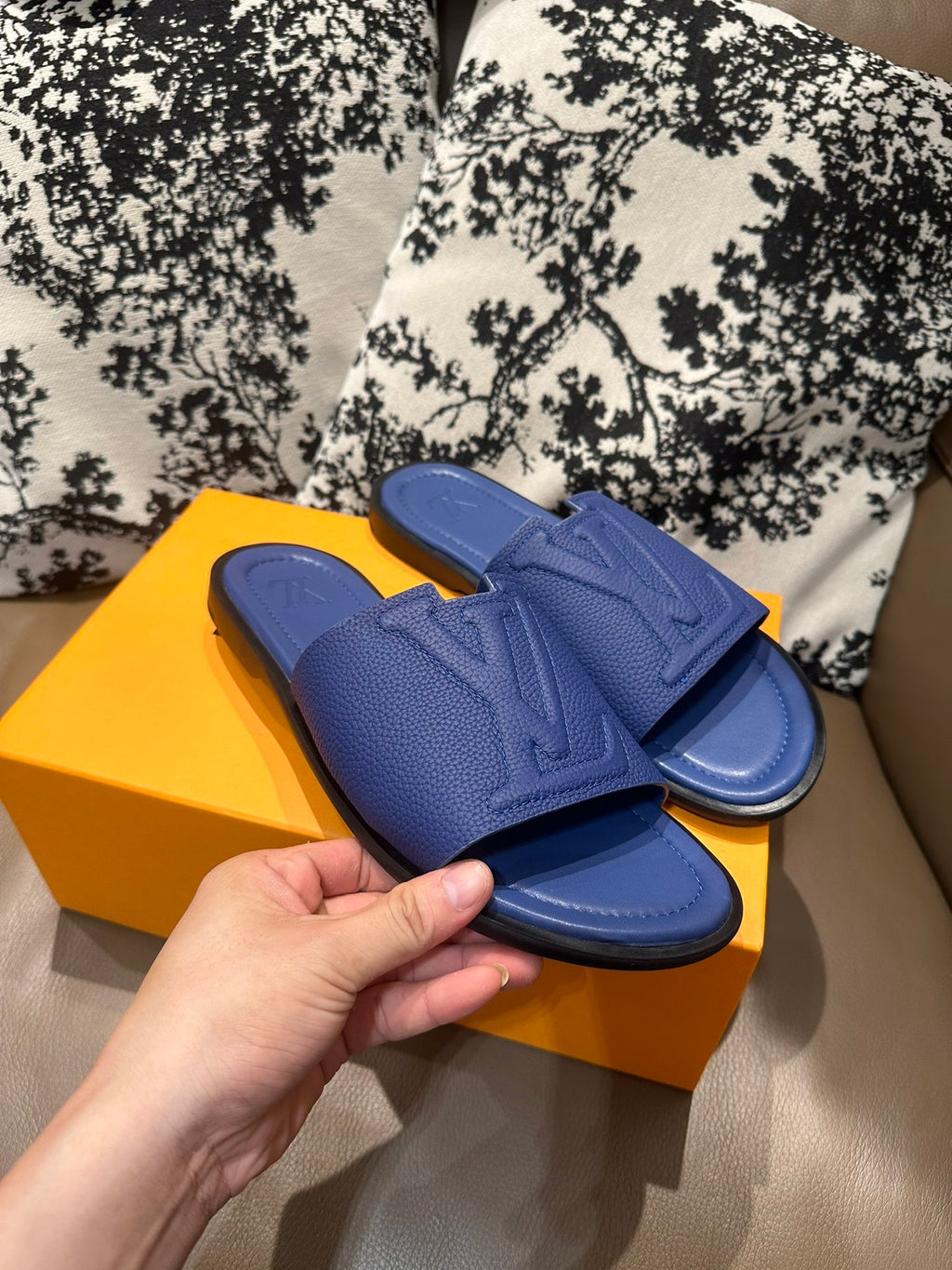 285ZE25Z  Popular leather Shoes
