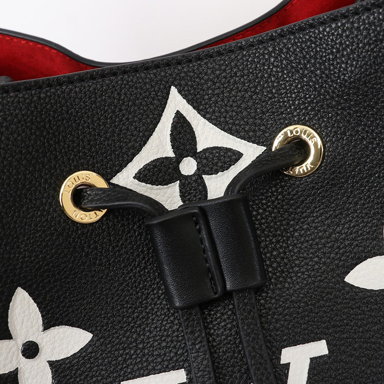 2E04B Popular leather bag 