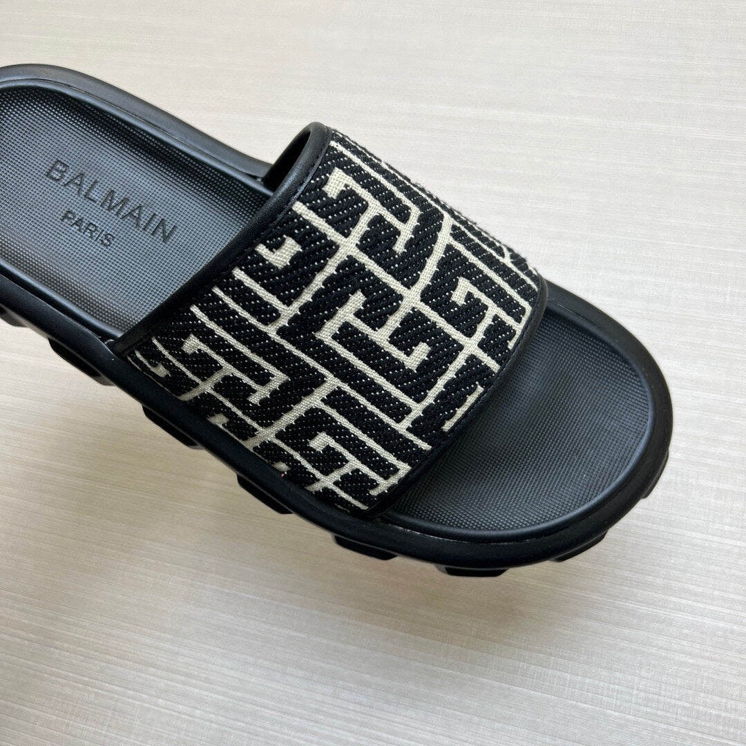 54A21Z Popular slippers