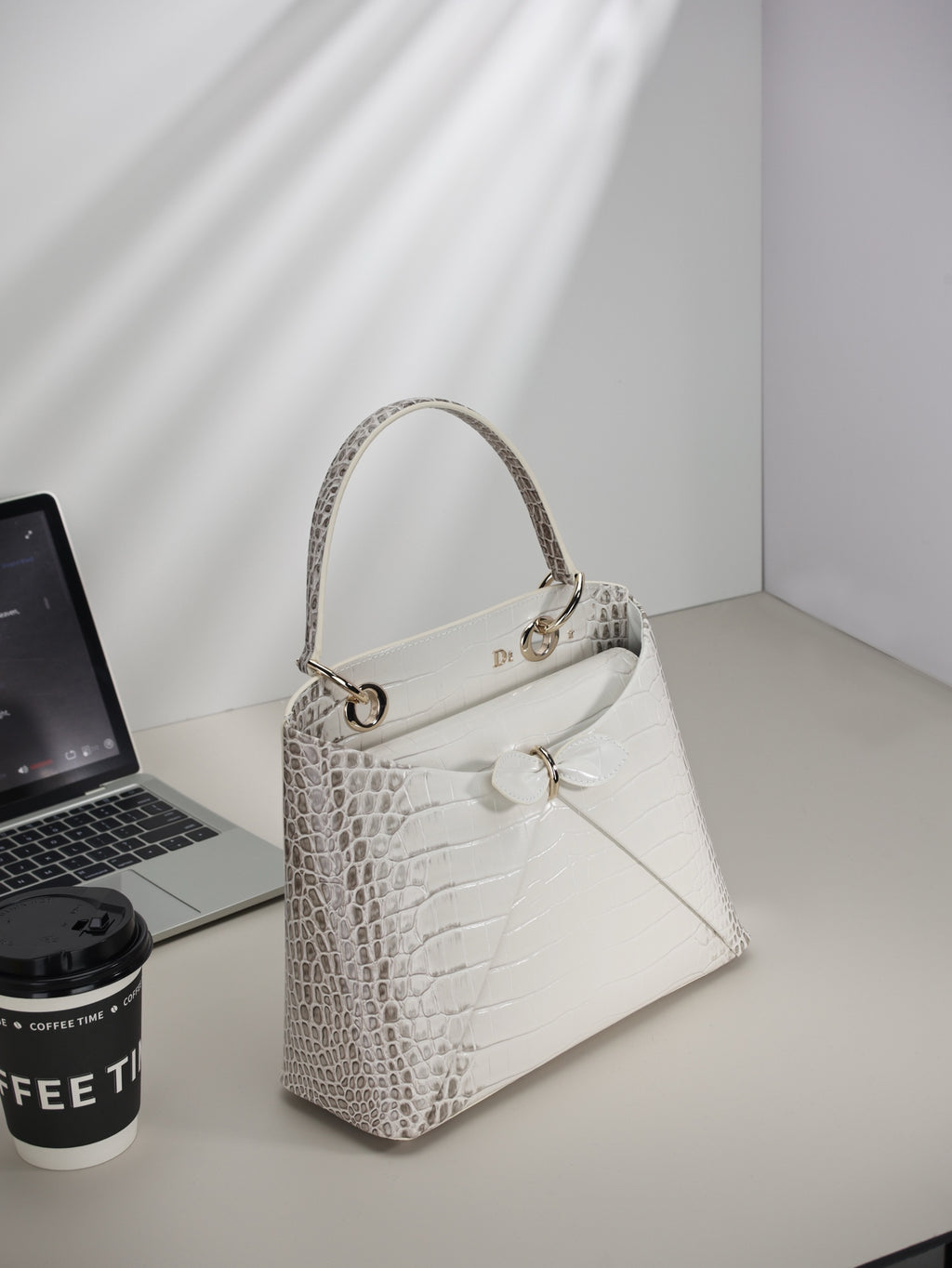 136PD90B Popular leather bag