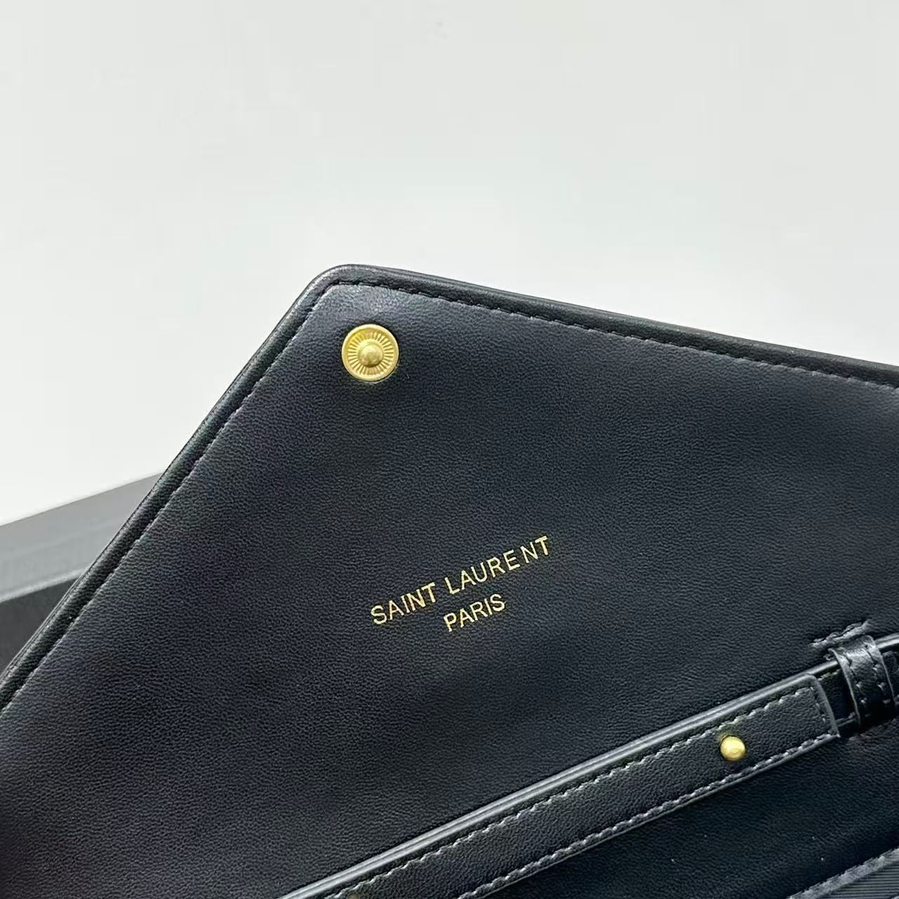 B1X66SL8 Popular high-quality leather bag