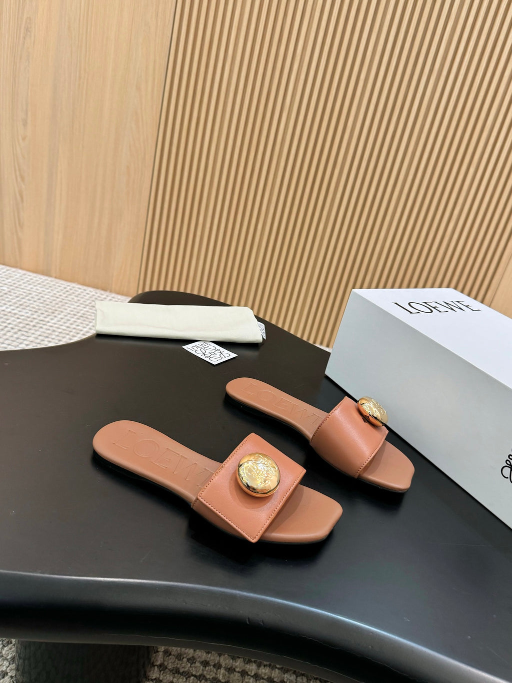 Z2X66V19 Popular high-quality leather Shoes