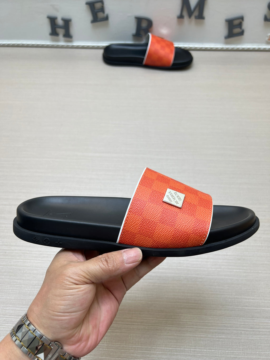 54E69Z Popular slippers