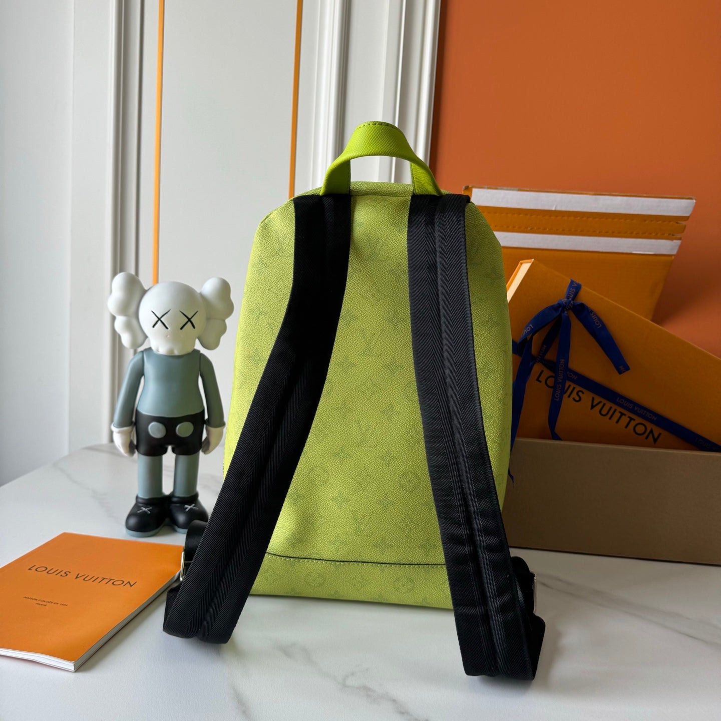 B1X66E3 Popular leather bag