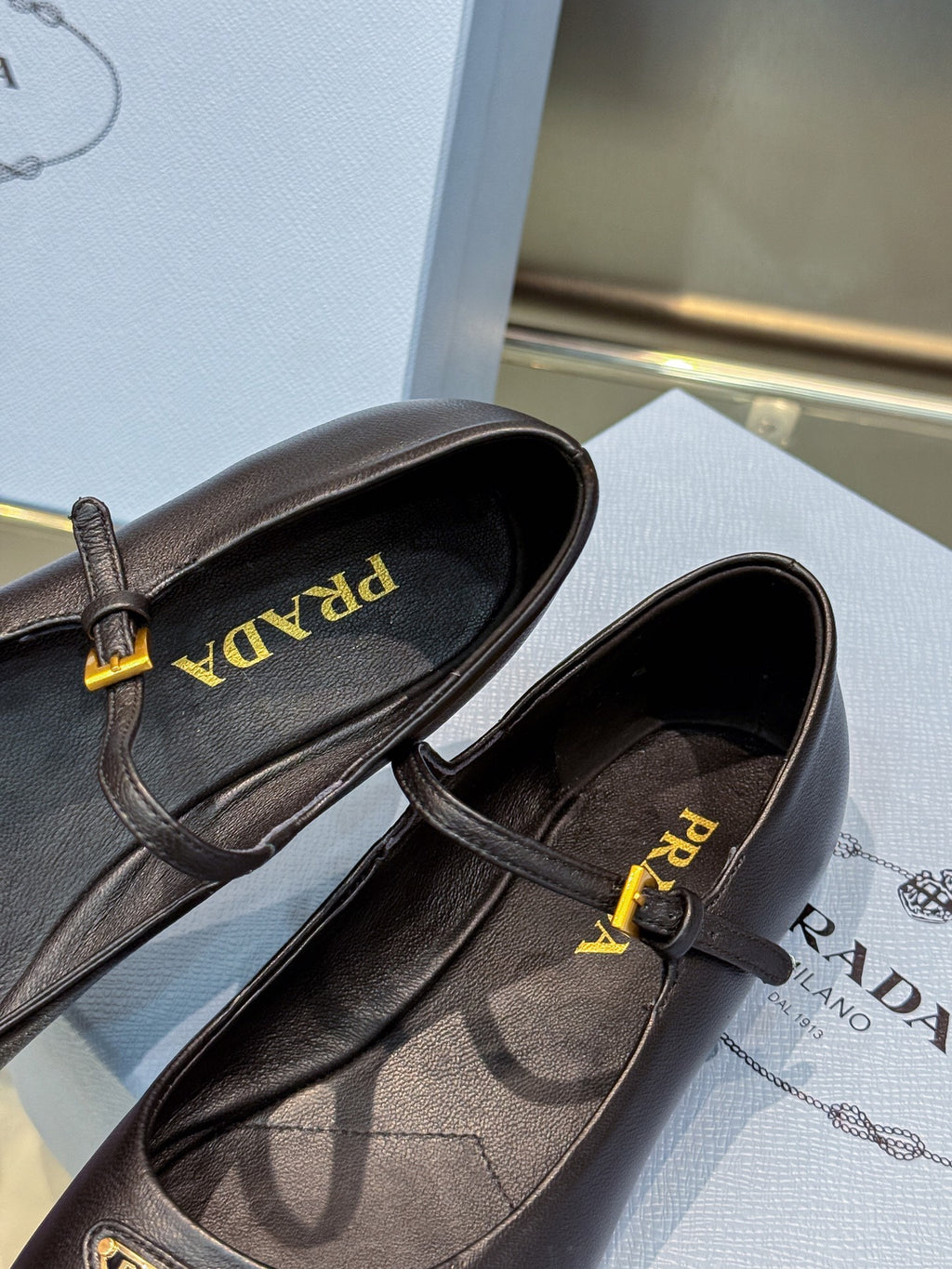 2105QP381Z Popular high-quality Shoes