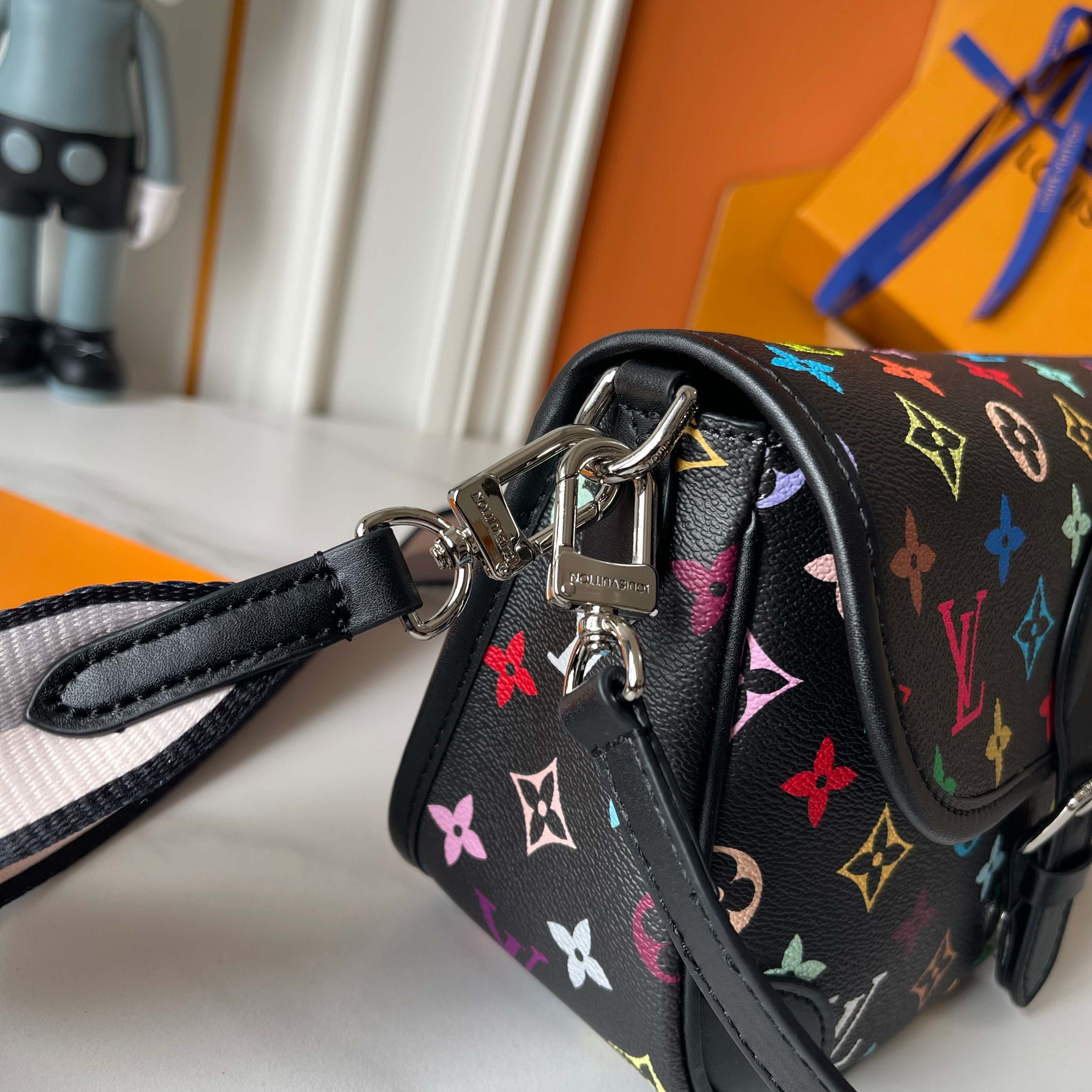 136PE37B Popular leather bag