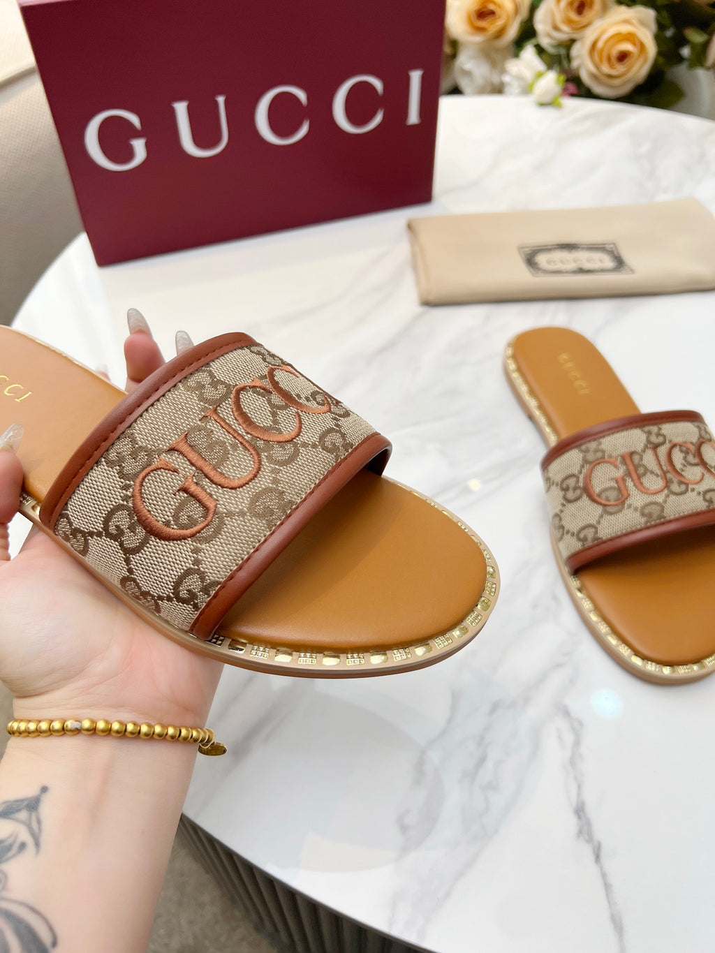 255QB29Z Popular Slippers