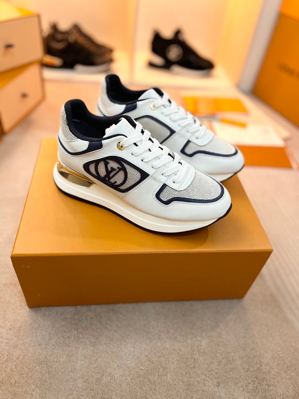 Z2P36E58 Popular high-quality leather Shoes