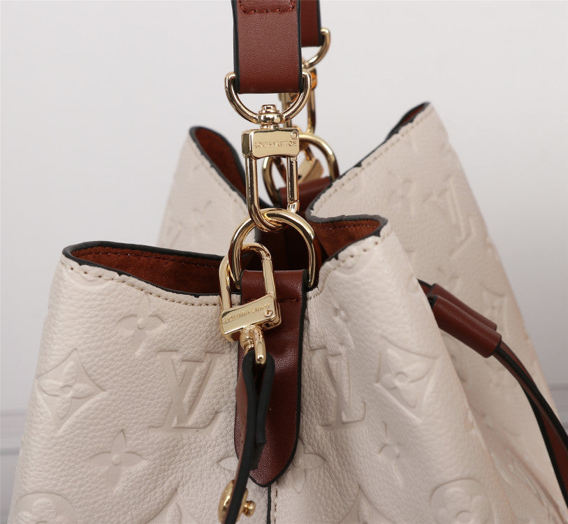 2XE60B Popular leather bag 