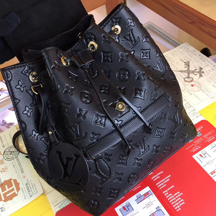 2E6B Popular  leather backpacks