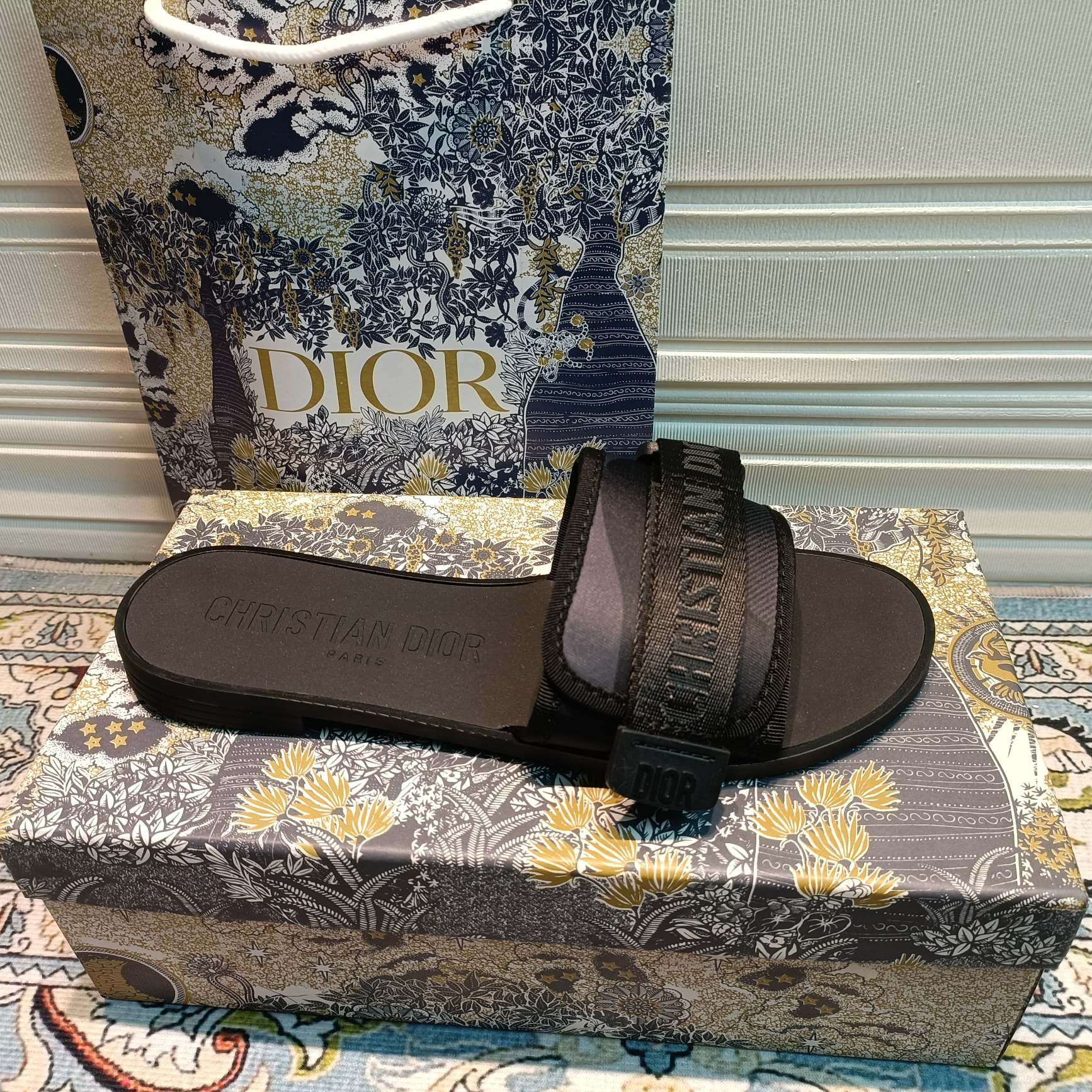 14D20Z Popular Slippers