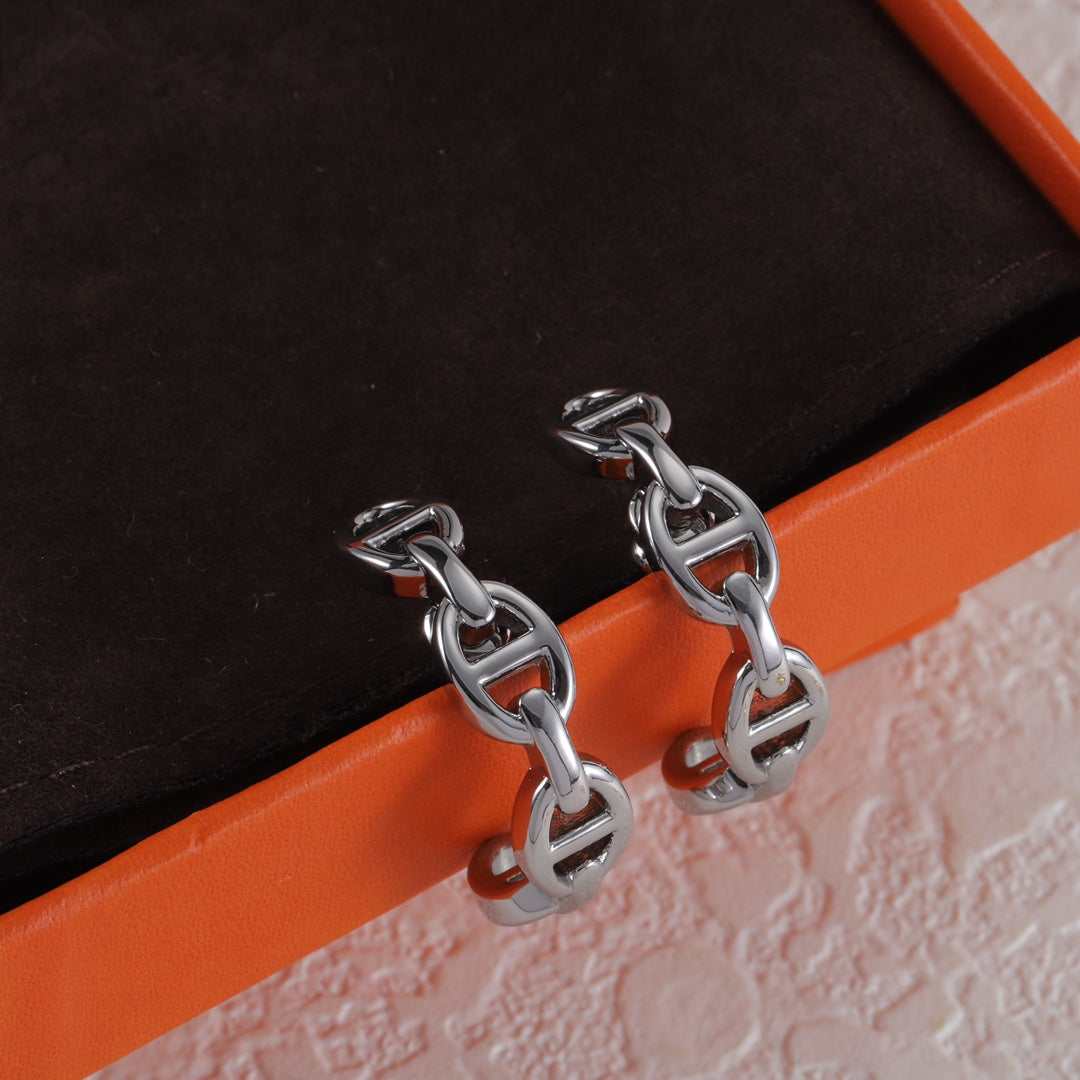 14H994E Popular Earrings