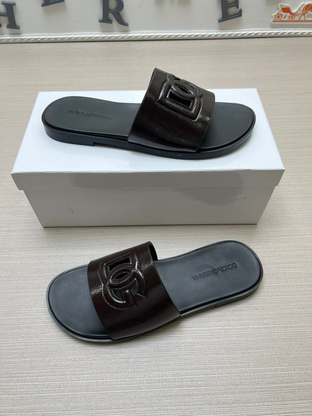 54A64Z Popular slippers