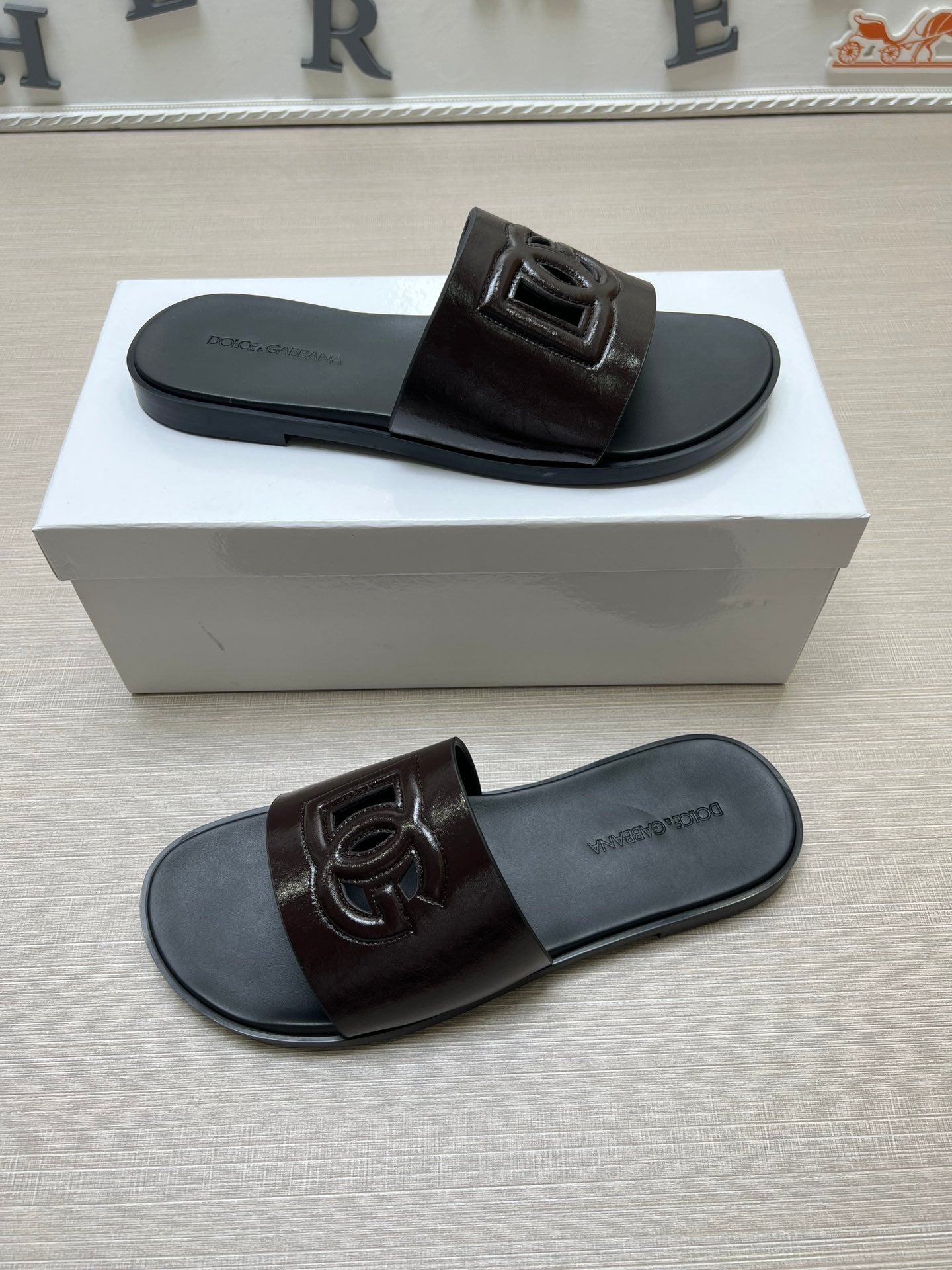 54A64Z Popular slippers