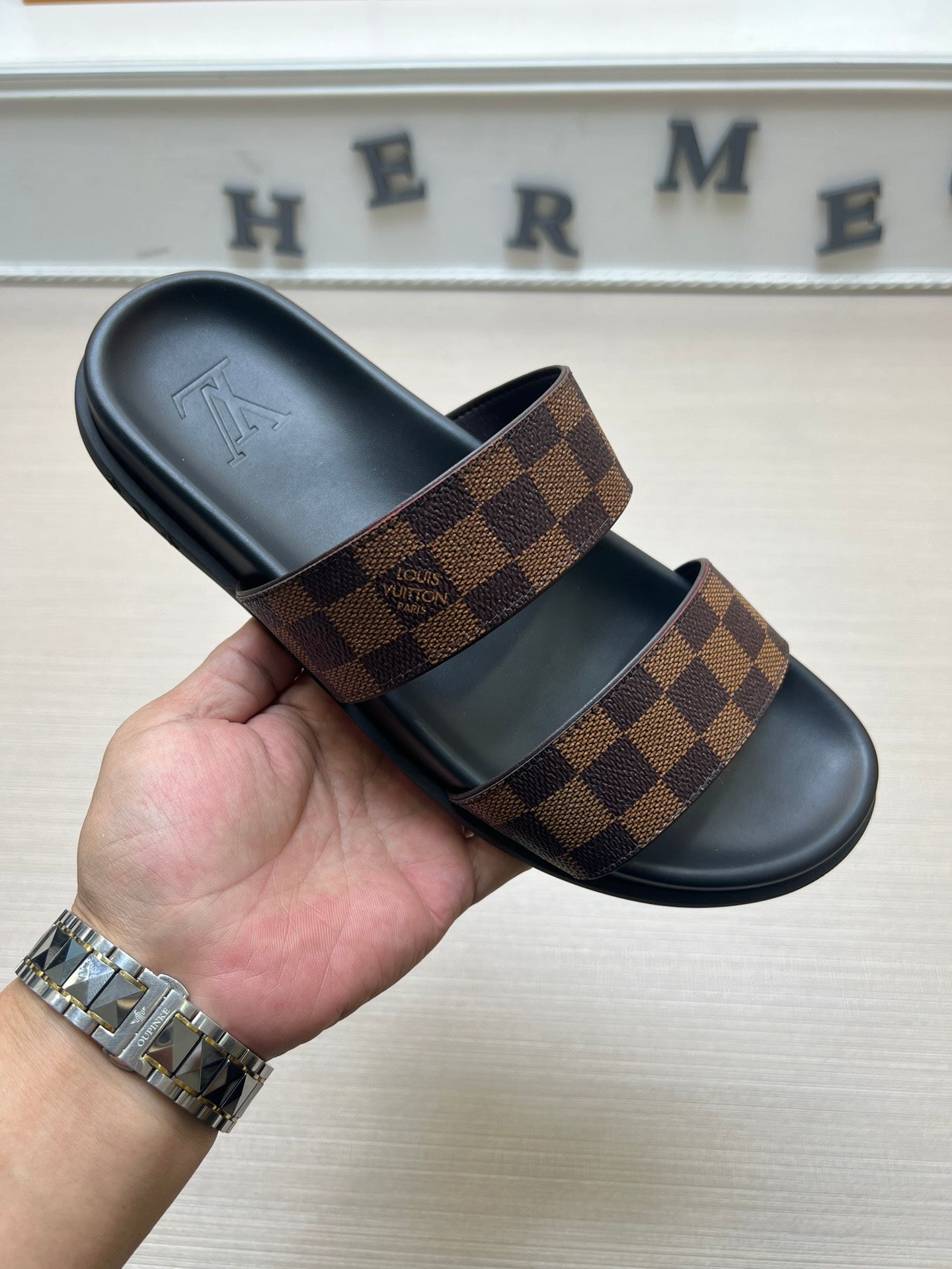 54E60Z Popular slippers