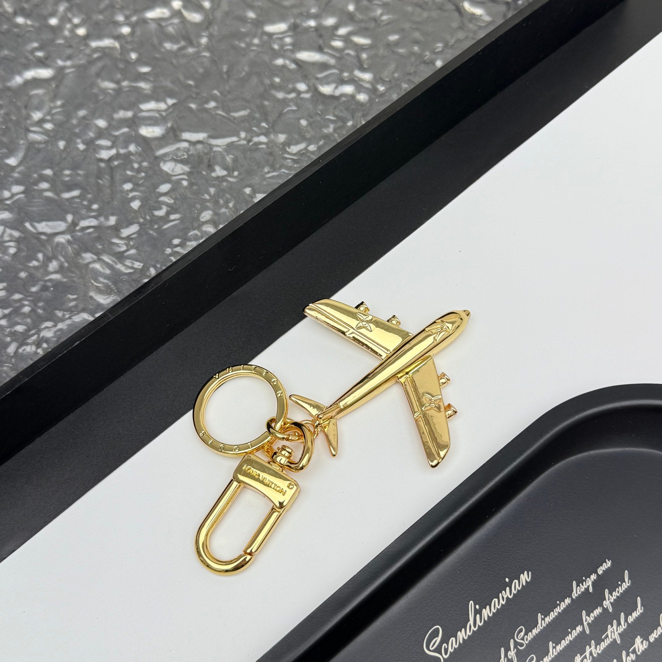 35ZE41A Popular bag 's charms accessories