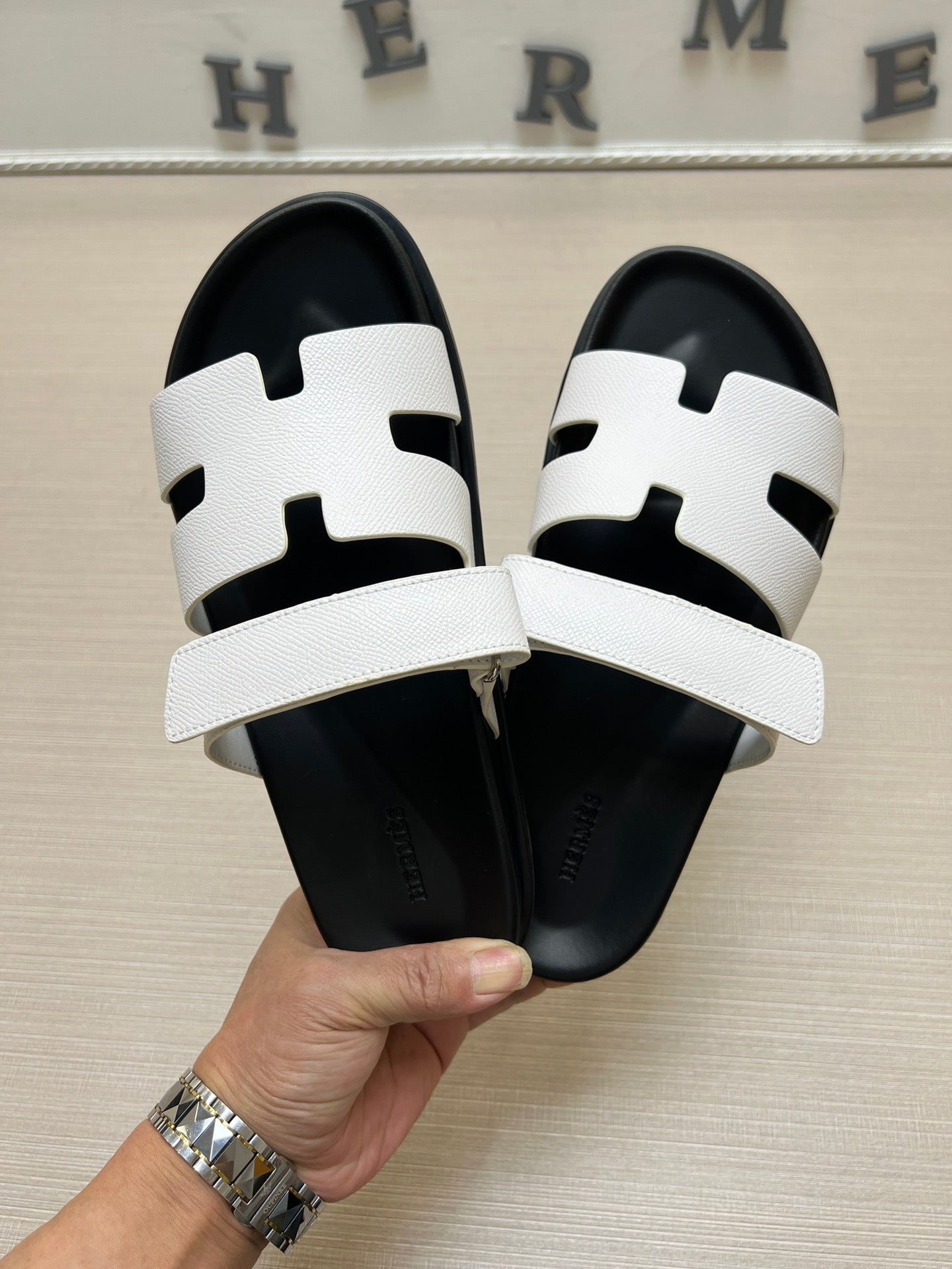 54H1Z Popular slippers