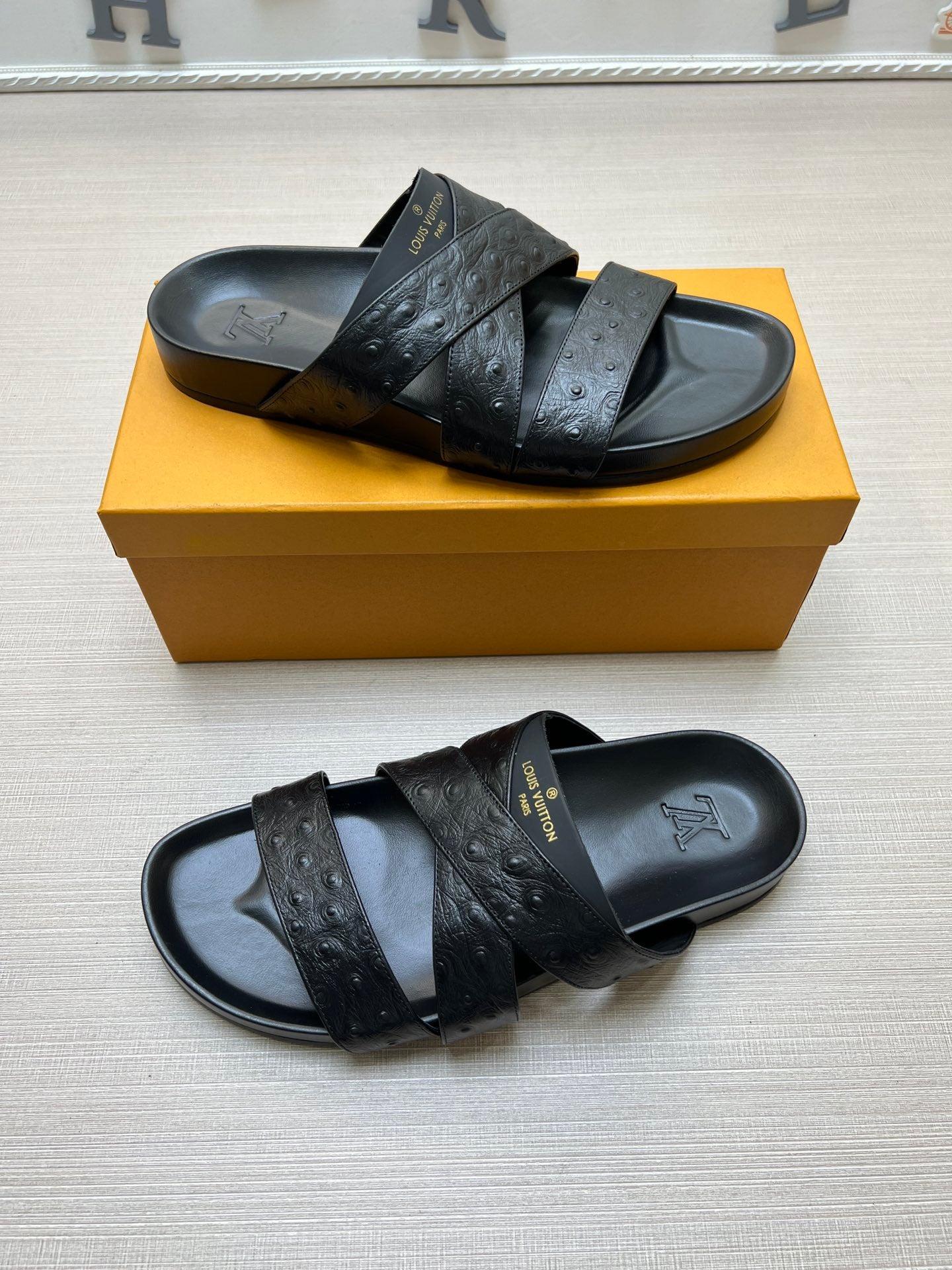 54E89Z Popular slippers