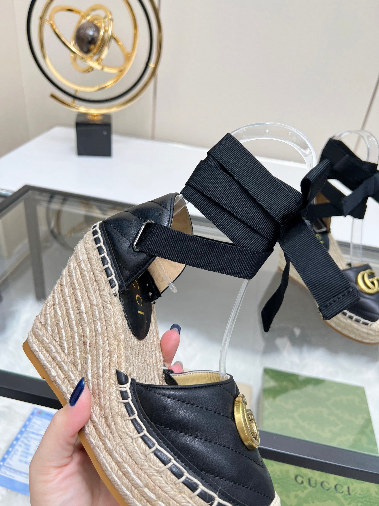 Z2X66B27 Popular leather High heels