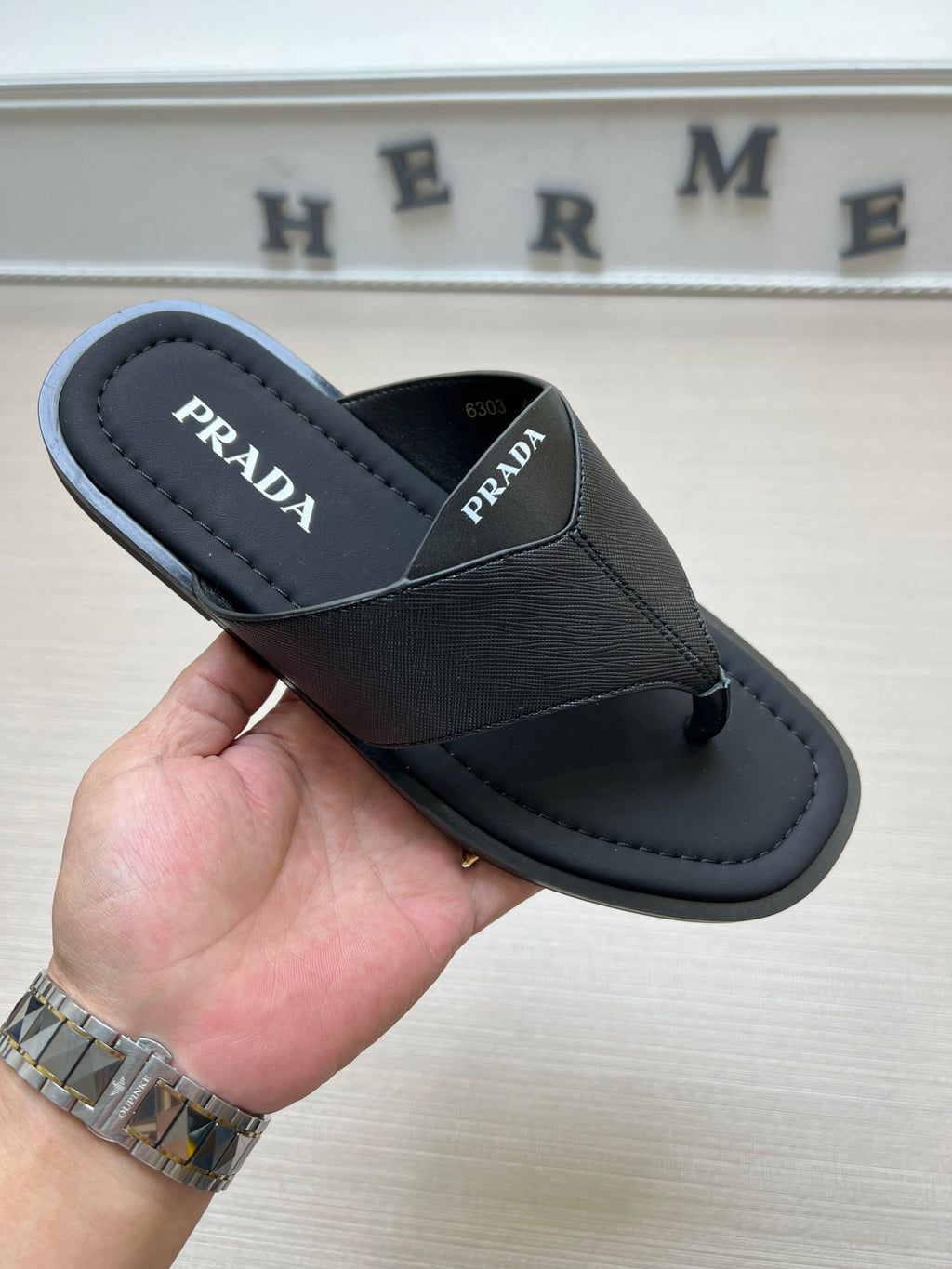 54PD72Z Popular slippers