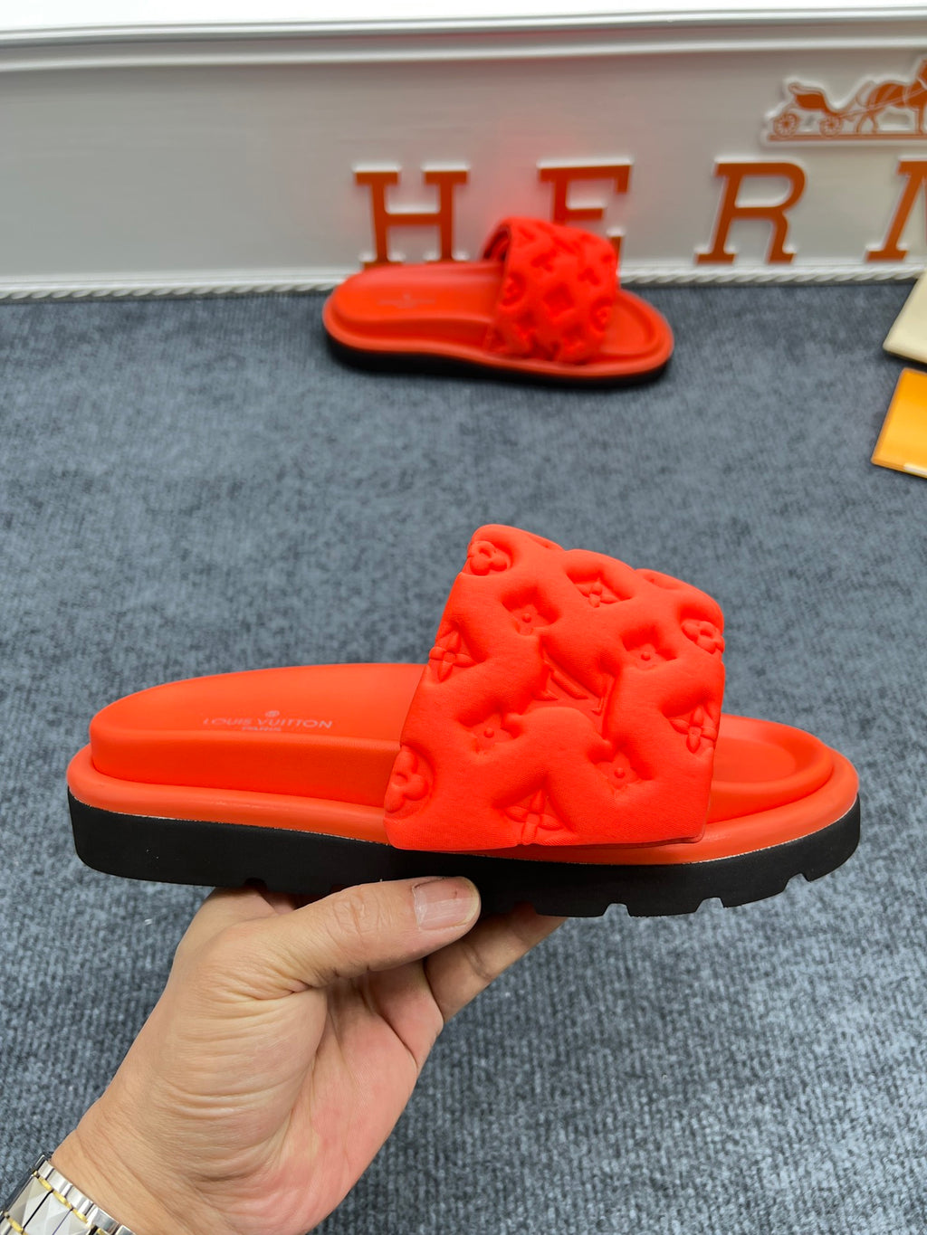 5YE115Z Popular Slippers