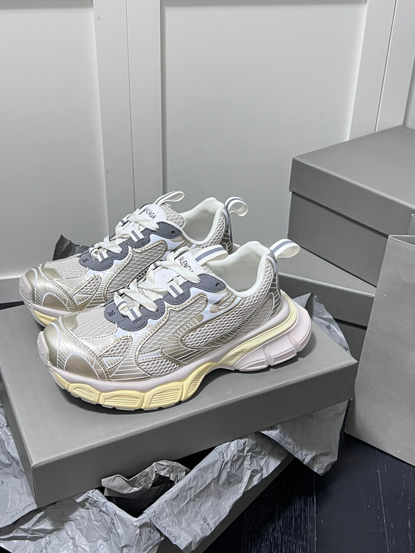 14J115Z Popular shoes