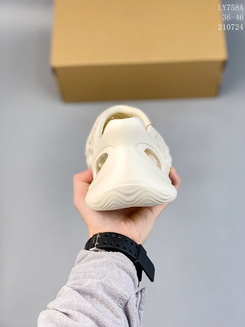4A87Z  Popular shoes