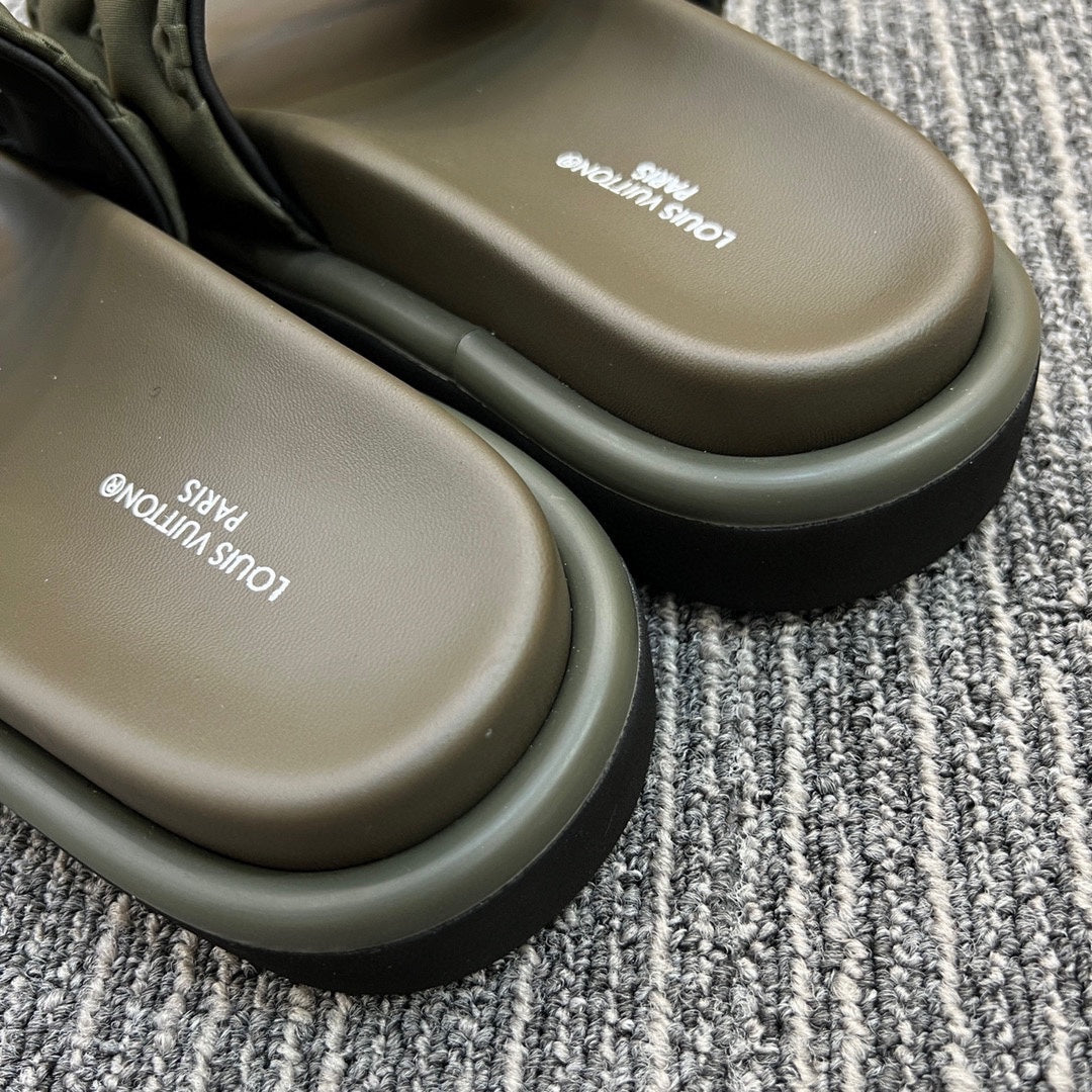 5YE116Z Popular Slippers
