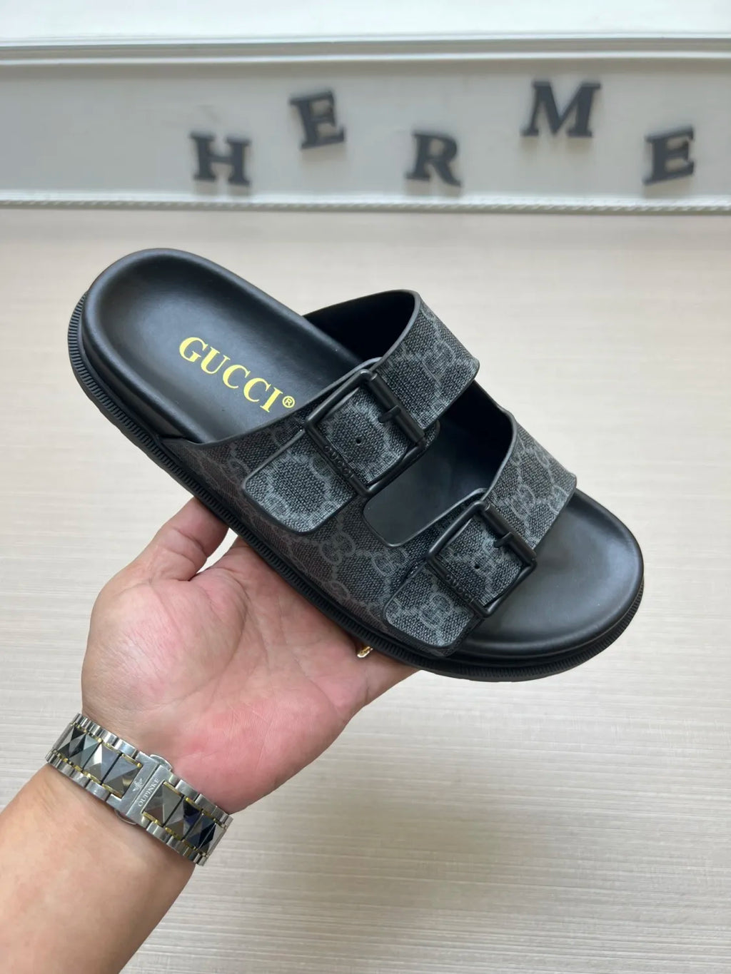 54B92Z Popular slippers