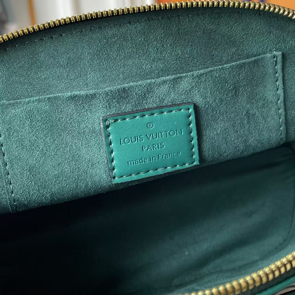 146PE95B Popular leather bag