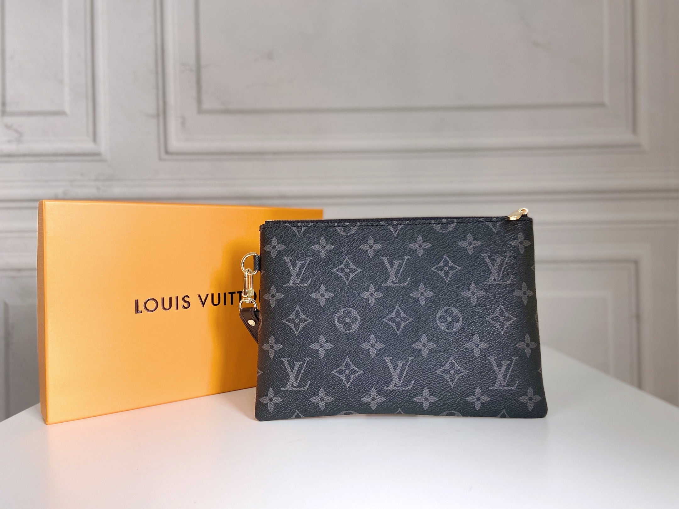 146PE51B Popular leather bag