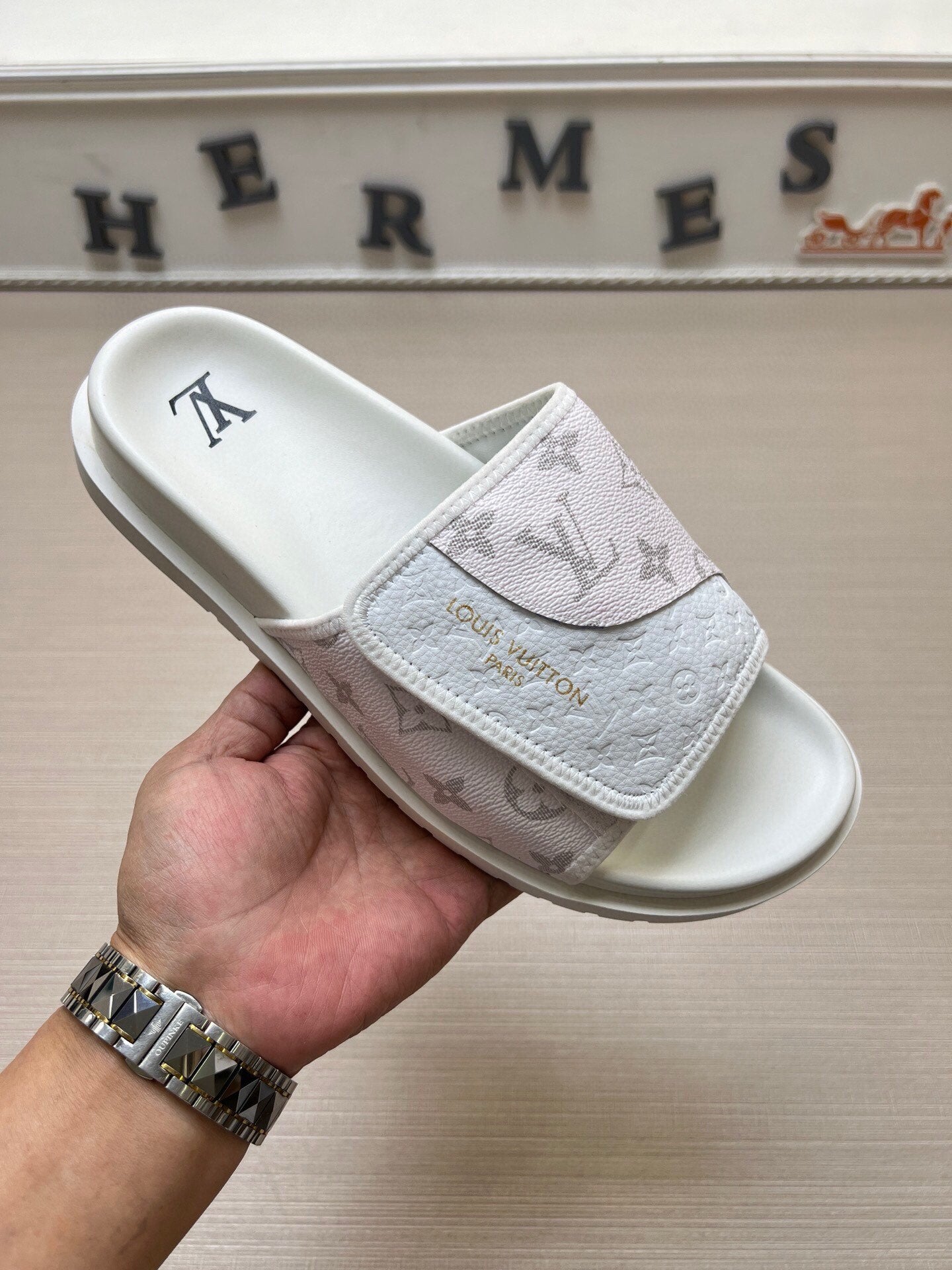 5WE250Z Popular Slippers