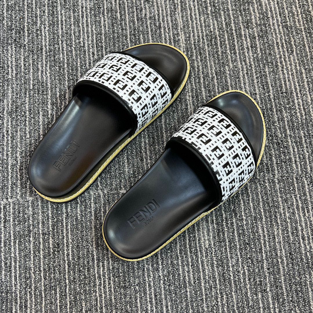 5XF104Z Popular Slippers
