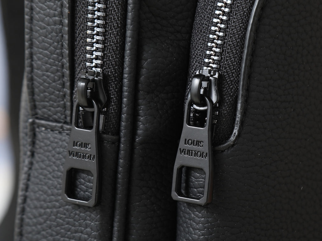 146PE24B Popular leather bag