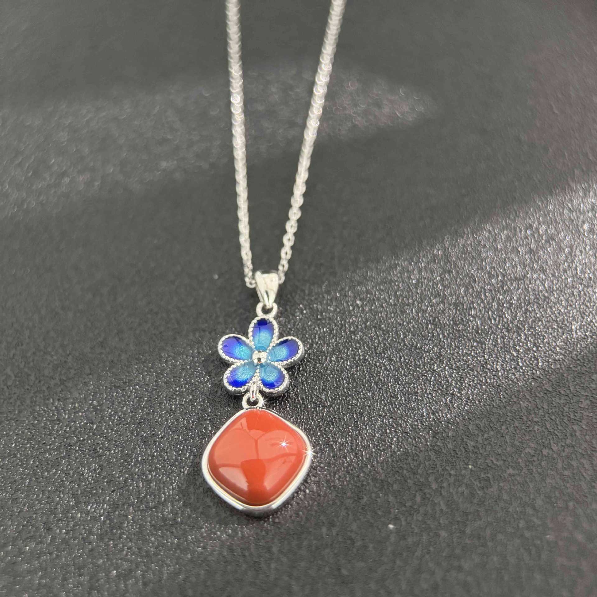 55QK164X Popular Necklace