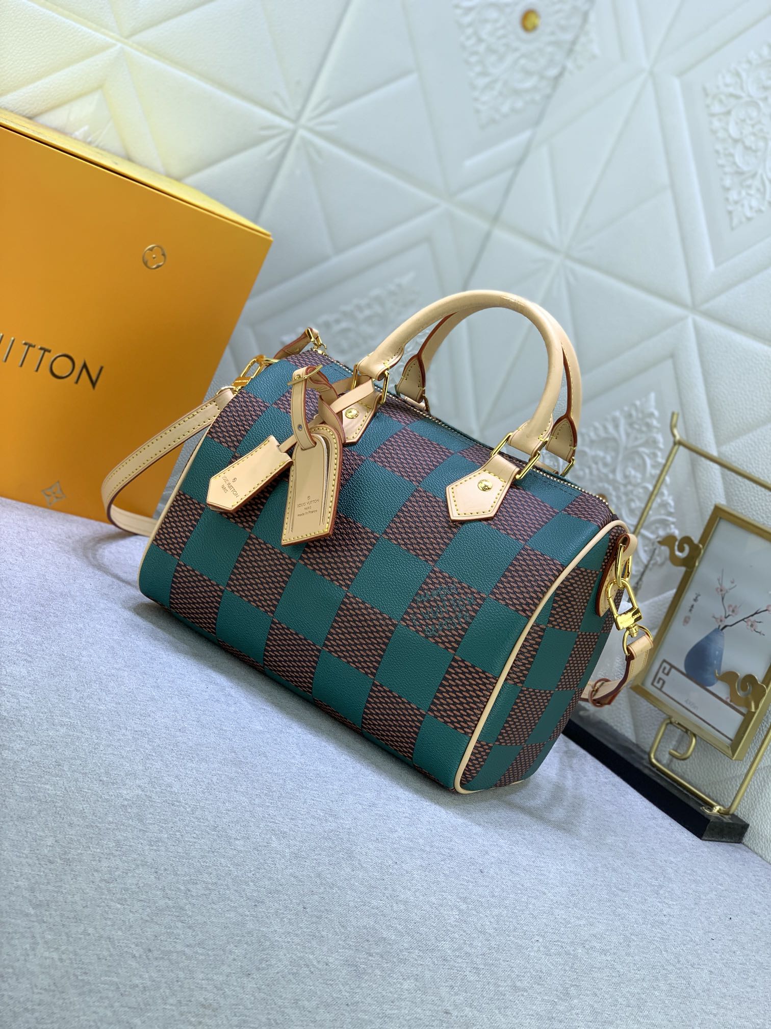 2XE269B Popular  leather bag 