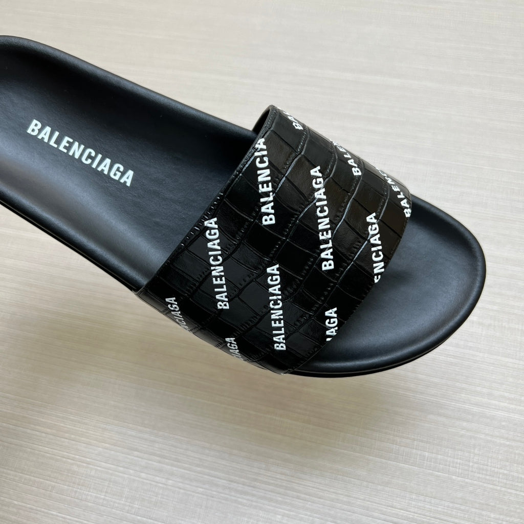 54J99Z Popular slippers